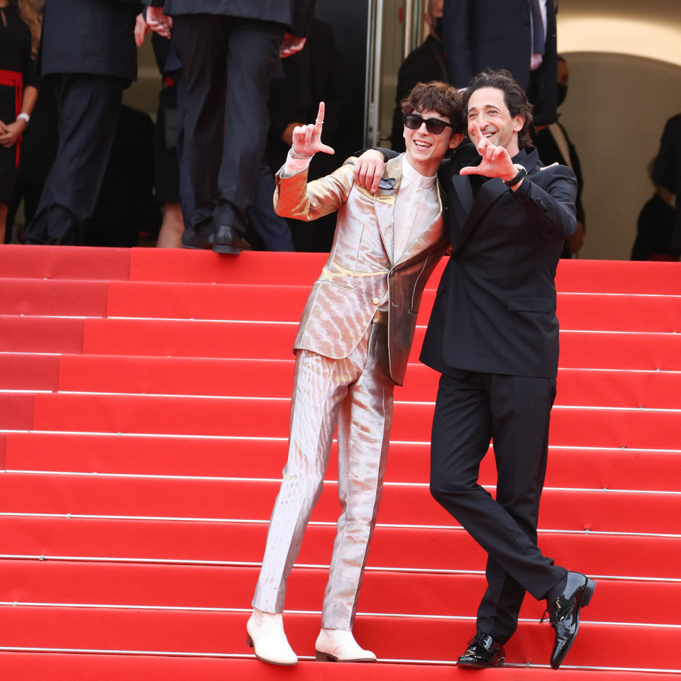 ティモテ・シャラメとエイドリアン・ブロディ